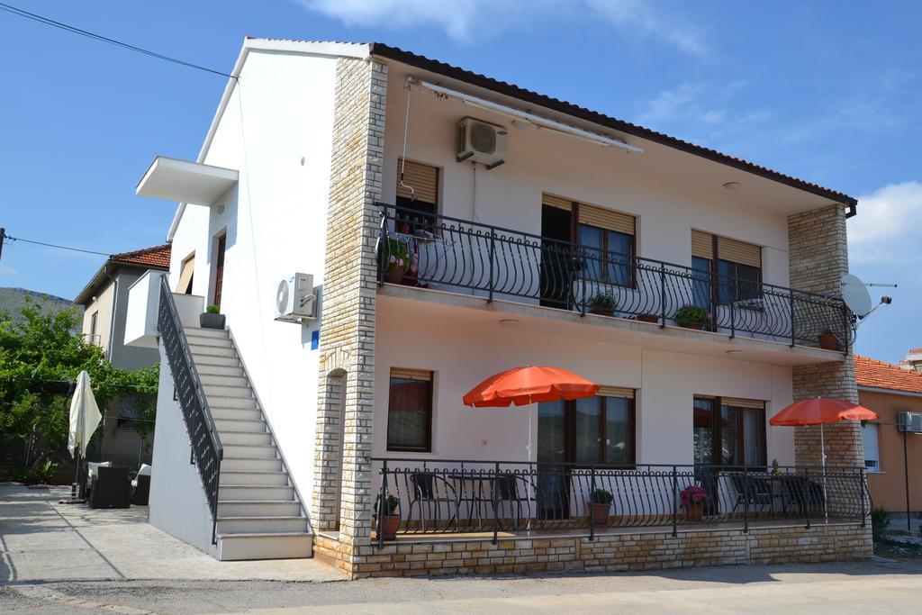 Apartment Kate Trogir Exterior photo