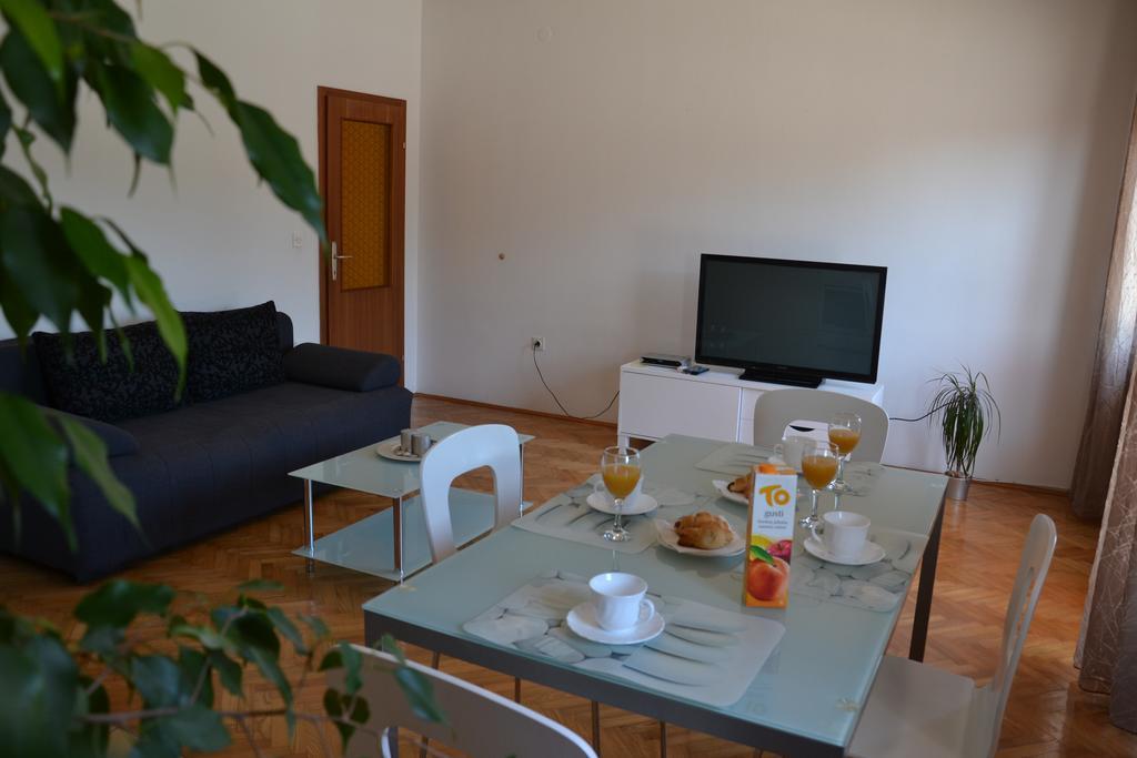 Apartment Kate Trogir Room photo