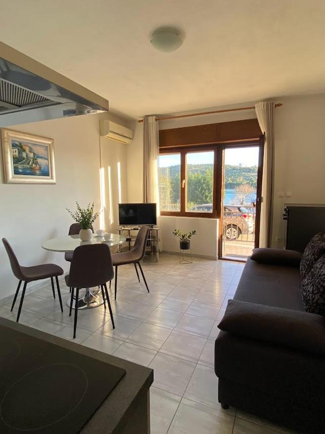Apartment Kate Trogir Exterior photo
